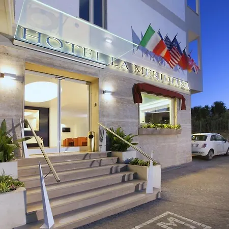 ホテル La Meridiana アンギアーリ