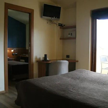 La Meridiana アンギアーリ