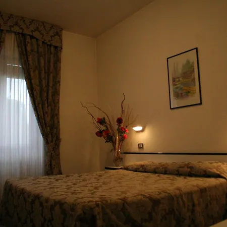 La Meridiana アンギアーリ