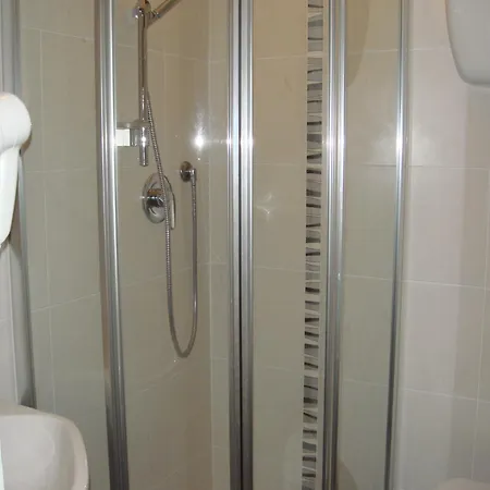 ホテル La Meridiana 3*