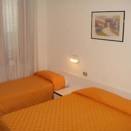 ホテル La Meridiana 3*